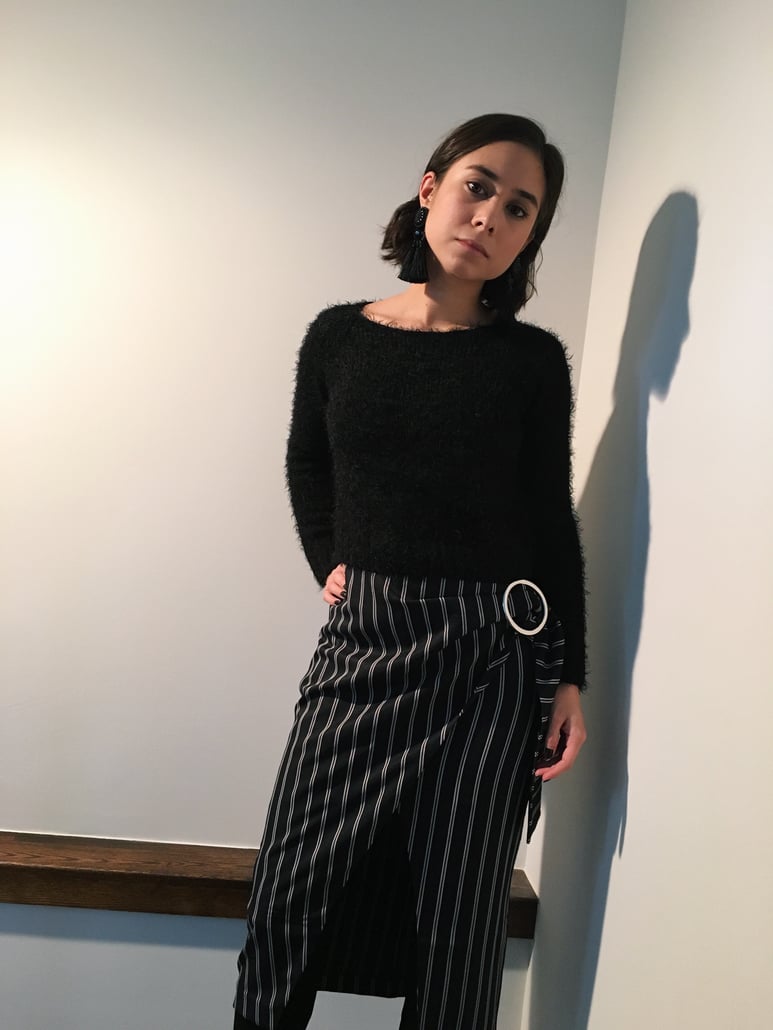 comfortable and stylish thanksgiving outfit, how to wear mid-length skirt for petite girls